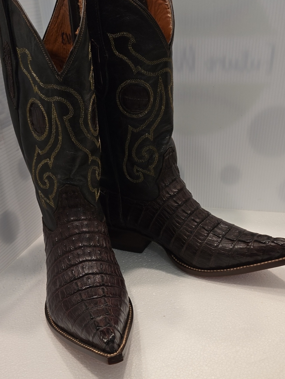 Brand New Men's Dark Brown alligator Exotic Leather Western Boots